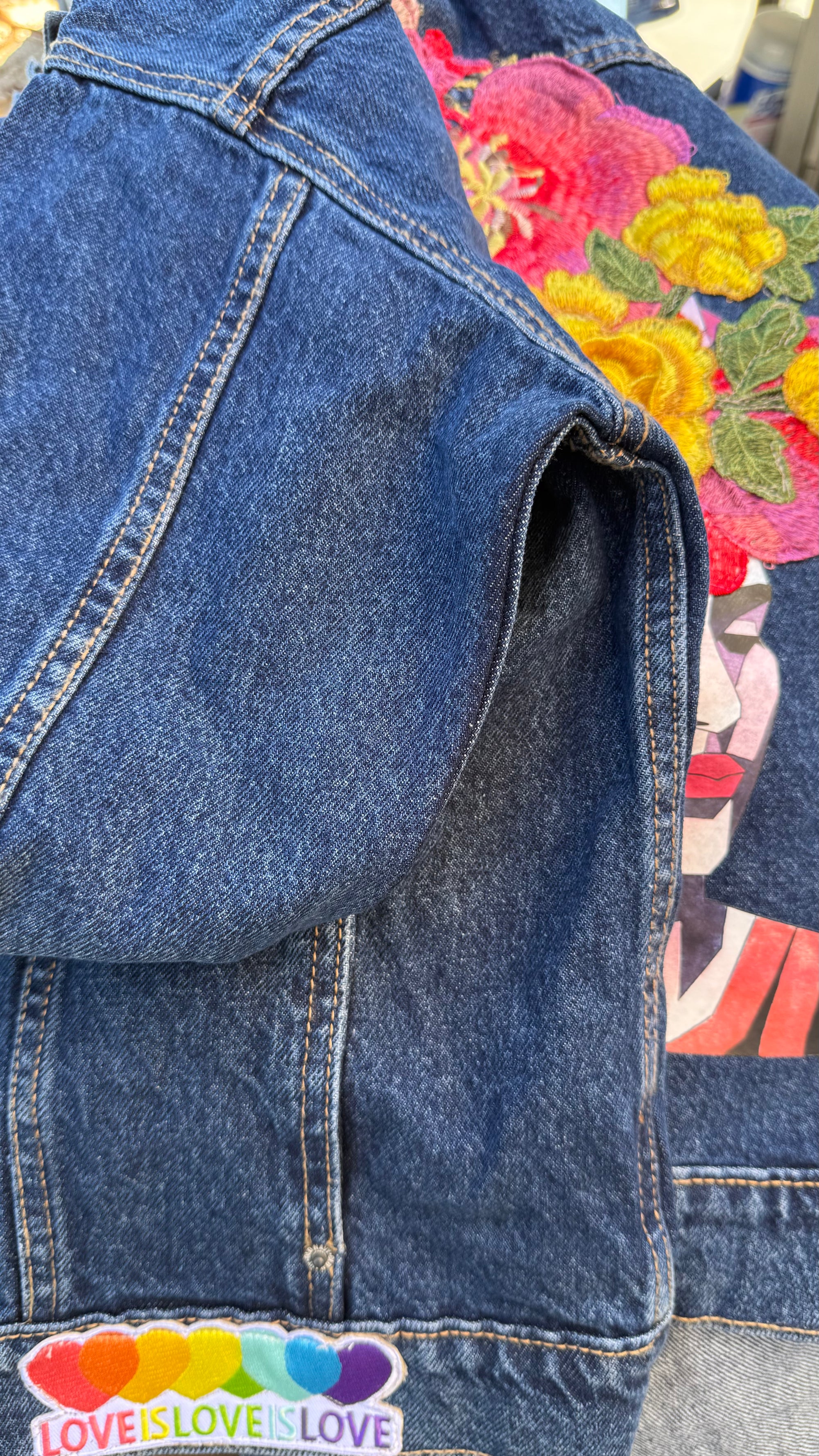 Frida. Flowers Denim Jacket